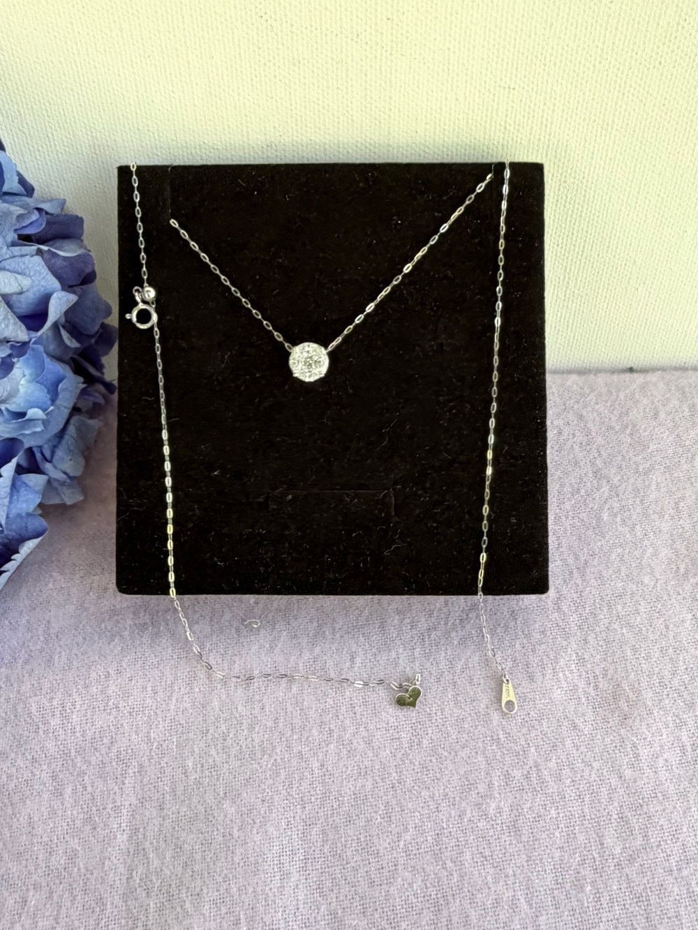 18K white gold and lab grown diamond necklace
